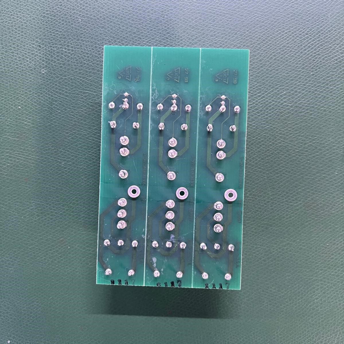 1781-7B01 2